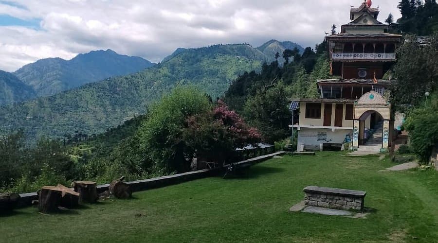 Trek route to Chehni Kothi