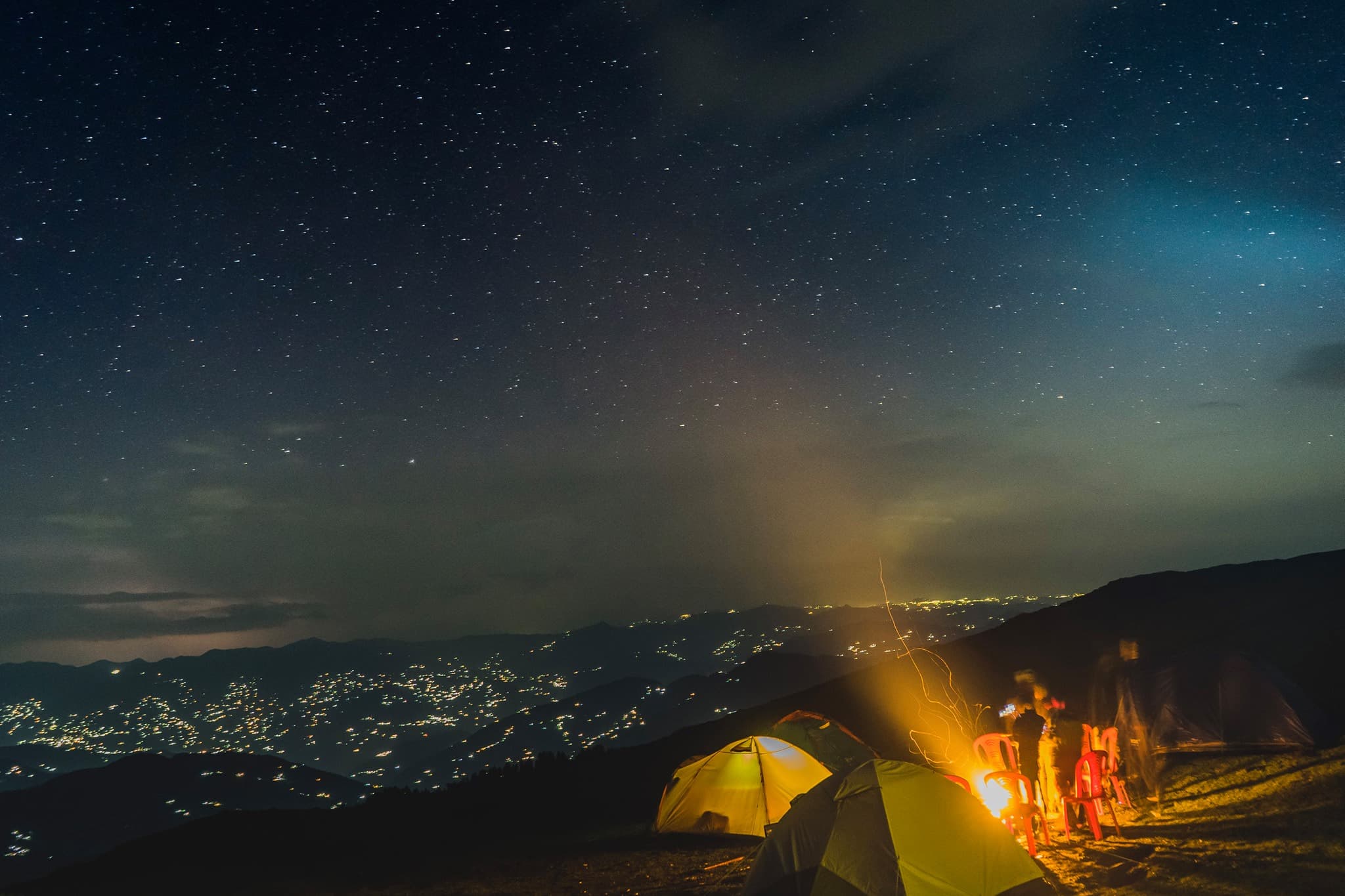 Starry night sky over Raghupur Fort campsite